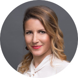 Urša Žorž - moderatorka Startup vikenda Kočevje 2016